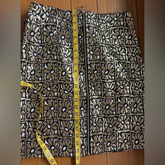 J. McLaughlin Perita Mini Skirt Vintage Daisy Gold Metallic Brocade Zip Front - Picture 12 of 14